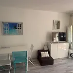 Apartment Petit Bijou *